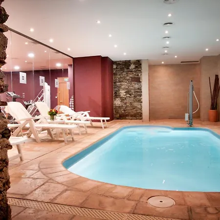 Alti Hotel 3*