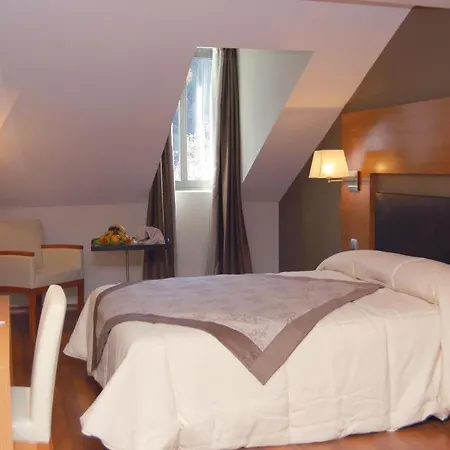 Hotel Alti 3*
