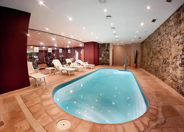 阿尔蒂酒店 Bagnères-de-Luchon